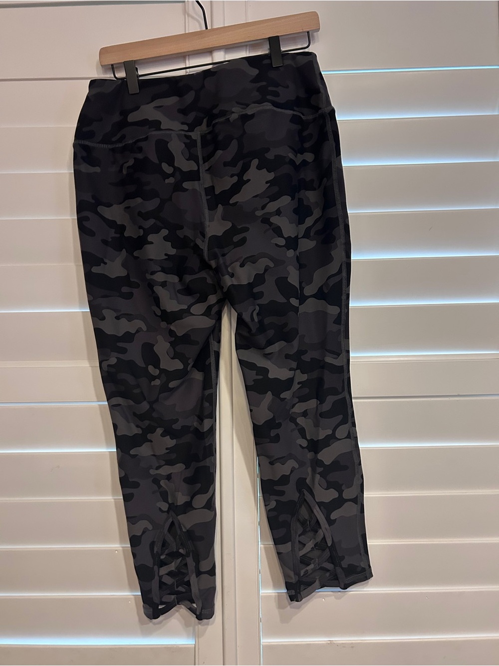 Torrid Camo Print Legging Black Grey Size 2